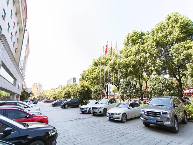 Vienna International Hotel Zhangjiajie Tianmen Mountain Exteriör bild