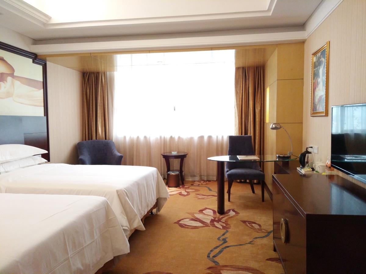 Vienna International Hotel Zhangjiajie Tianmen Mountain Exteriör bild