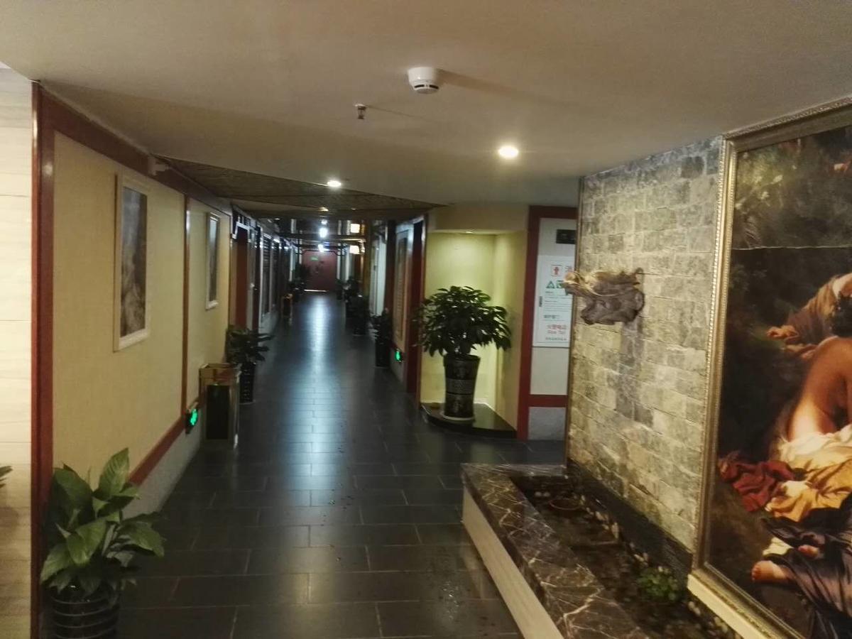 Vienna International Hotel Zhangjiajie Tianmen Mountain Exteriör bild